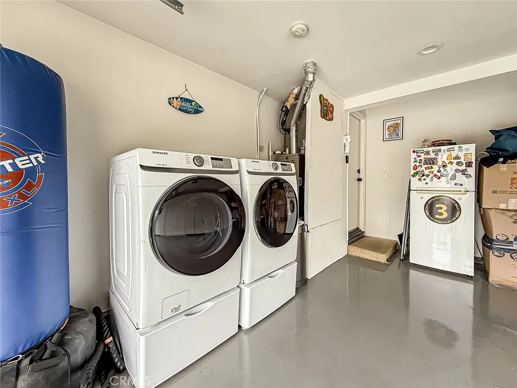 1079 Powderhorn Court, Oak Park, California 91377 home-pic-52